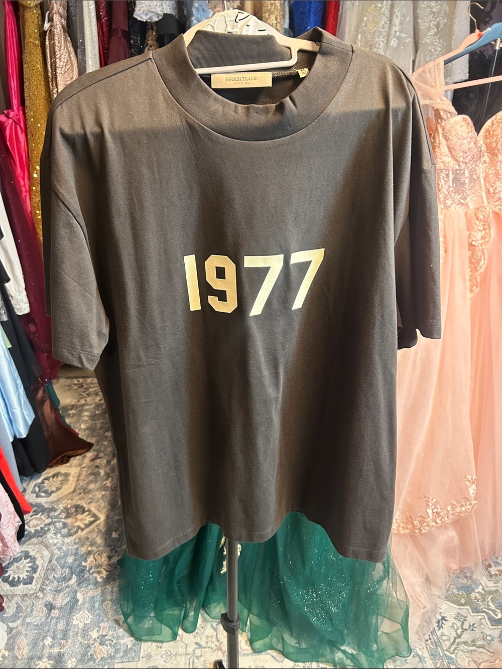 Essentials Black Short-Sleeve Tee with Gold 1977 Print